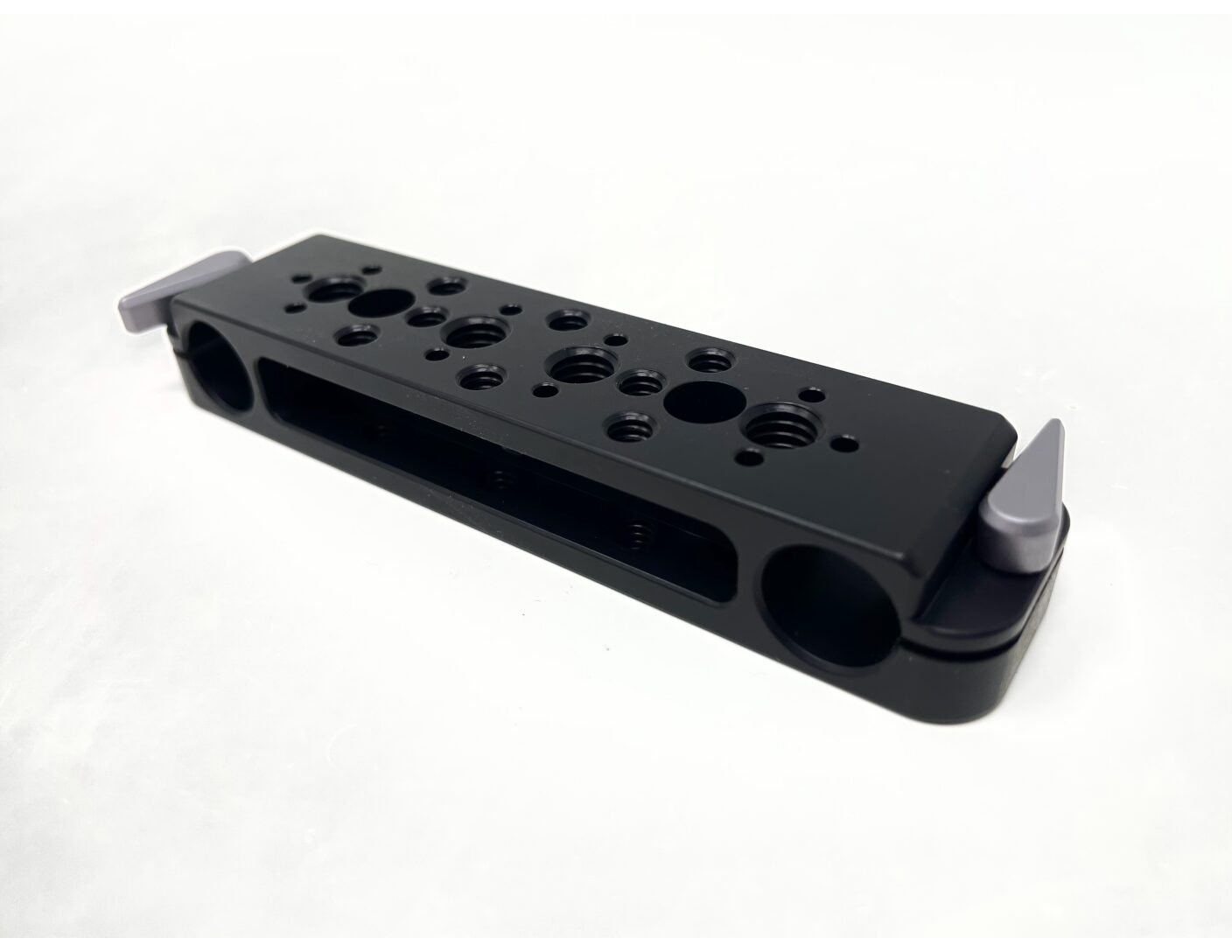 15MM Studio Universal Mounting Bracket